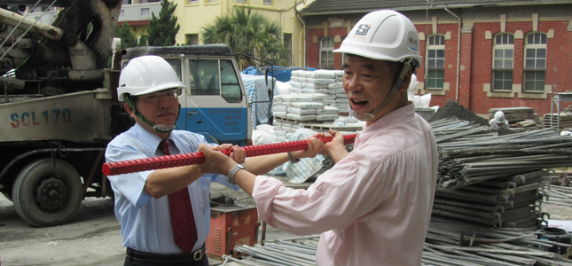 ��X�оǺ[��ߤj�ӤξǥͱJ�٤j�ӷs�ؤu�{�W�٨�§